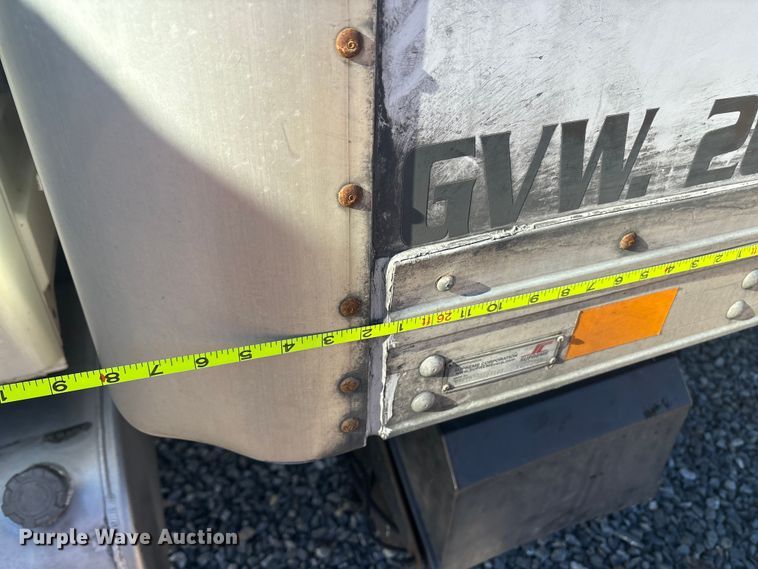 image for item YA1341 2016 International 4300 box truck