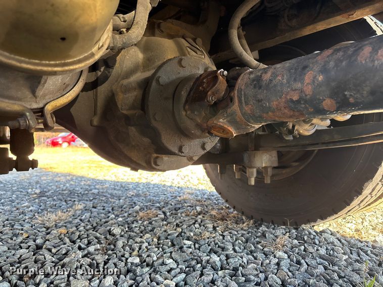 image for item YA1341 2016 International 4300 box truck