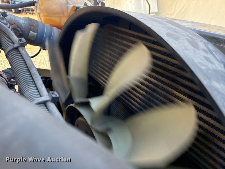 image for item YA1341 2016 International 4300 box truck