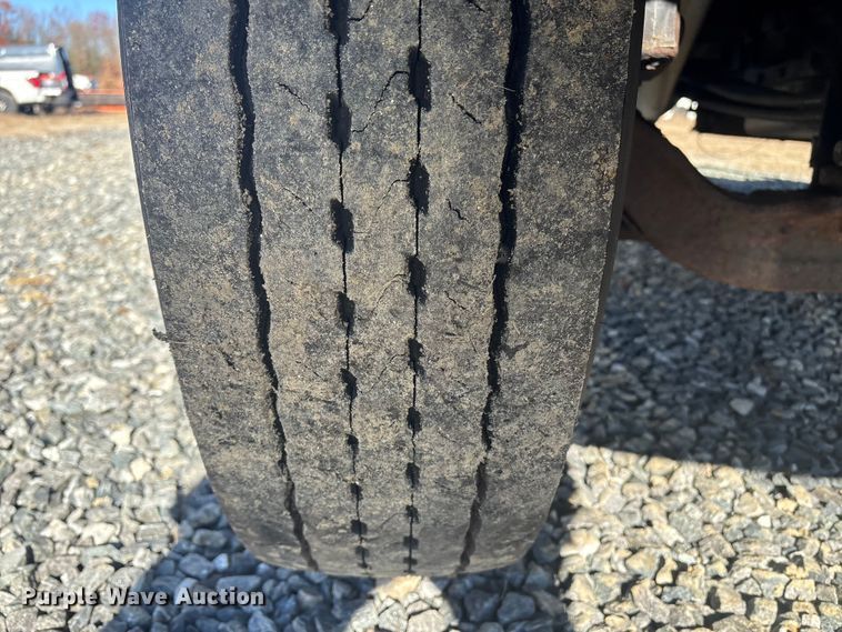 image for item YA1341 2016 International 4300 box truck