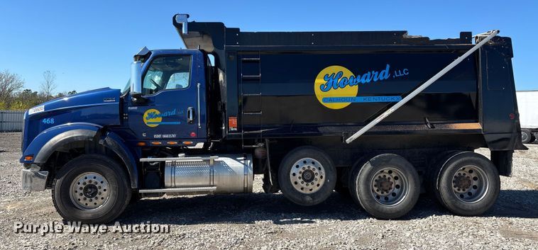 image for item YA1356 2023 International HX620 dump truck