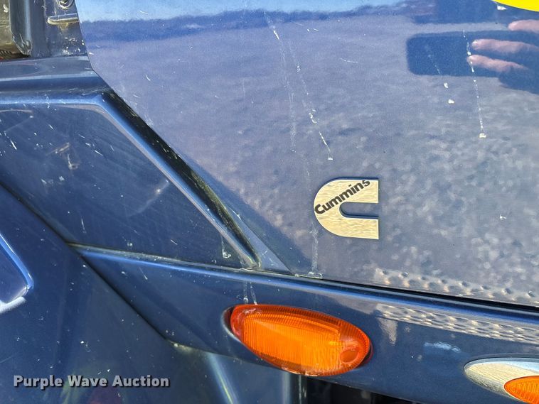 image for item YA1356 2023 International HX620 dump truck