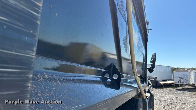 image for item YA1356 2023 International HX620 dump truck