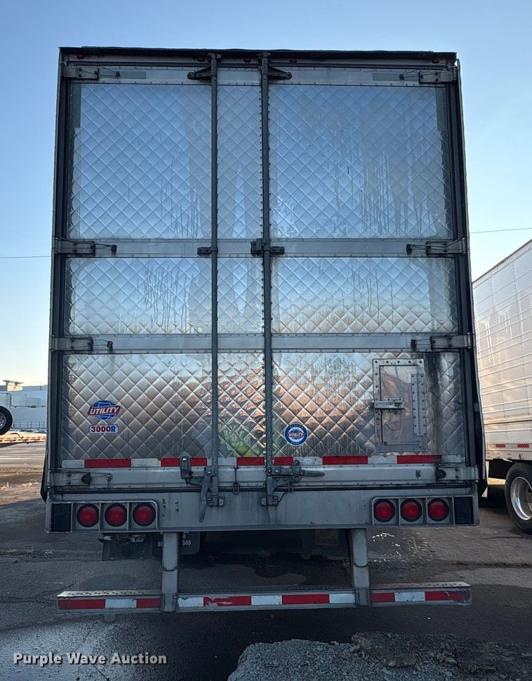 image for item YA1380 2022 Utility VS2RA refrigerated van trailer