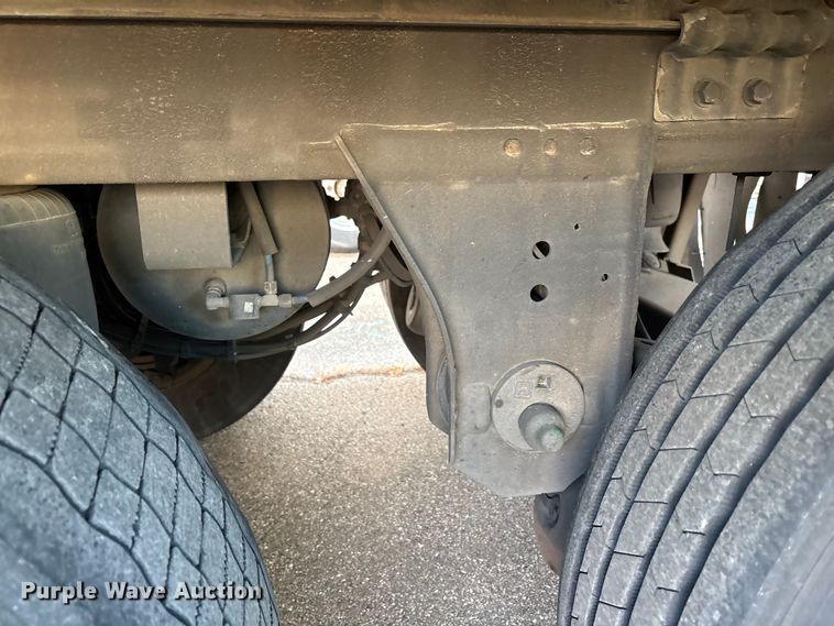 image for item YA1380 2022 Utility VS2RA refrigerated van trailer