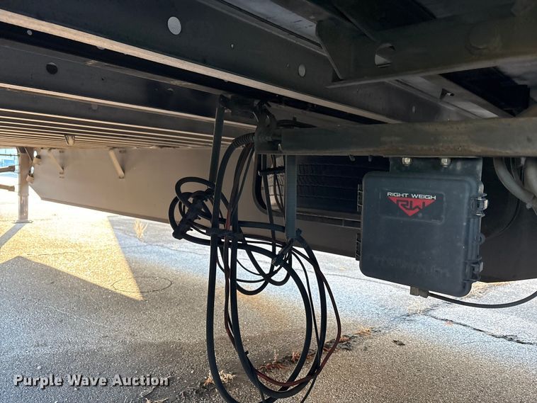 image for item YA1380 2022 Utility VS2RA refrigerated van trailer