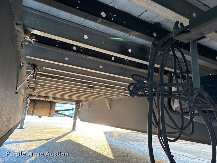 image for item YA1380 2022 Utility VS2RA refrigerated van trailer