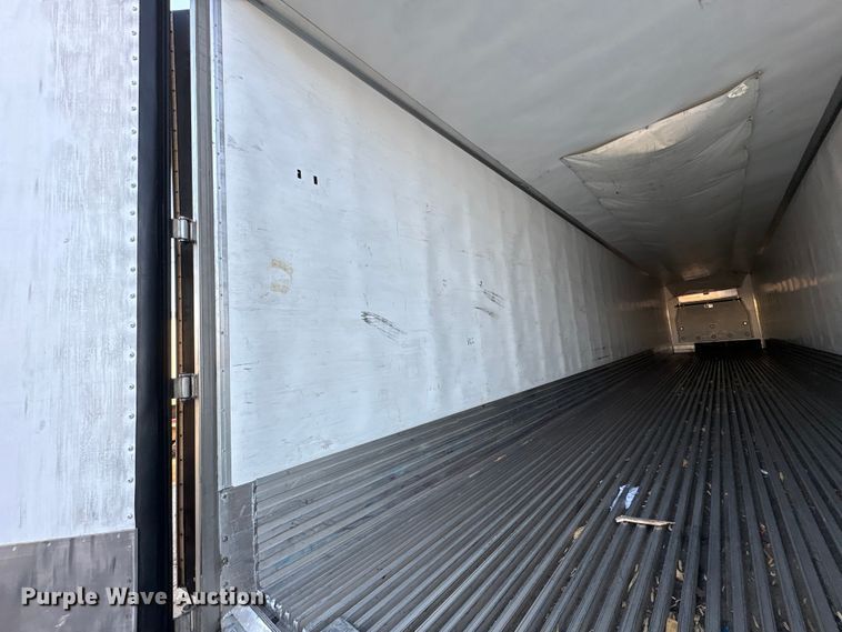 image for item YA1380 2022 Utility VS2RA refrigerated van trailer