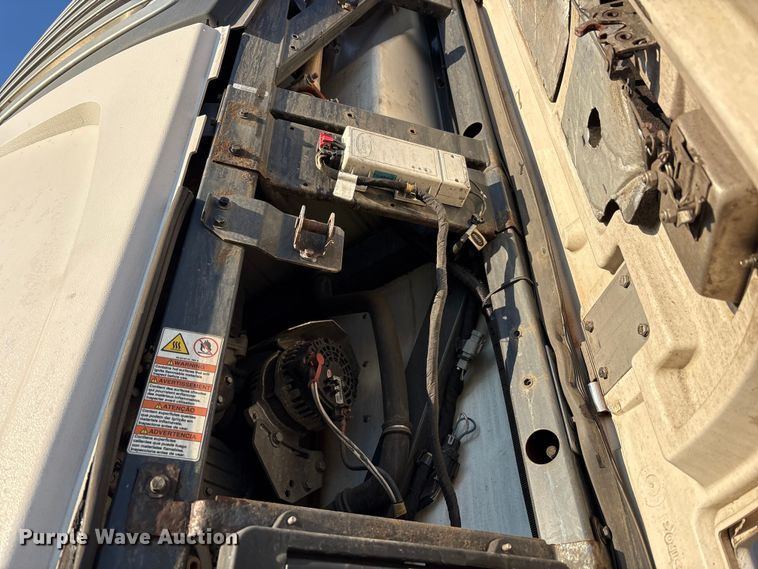 image for item YA1380 2022 Utility VS2RA refrigerated van trailer