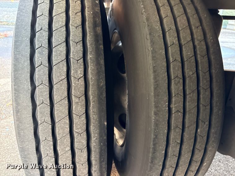 image for item YA1380 2022 Utility VS2RA refrigerated van trailer