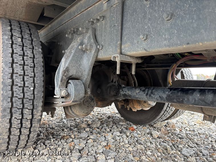 image for item YA1391 2019 Freightliner Business Class M2 box truck