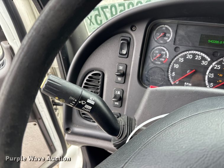 image for item YA1391 2019 Freightliner Business Class M2 box truck