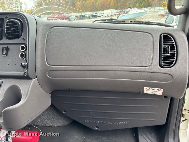 image for item YA1391 2019 Freightliner Business Class M2 box truck