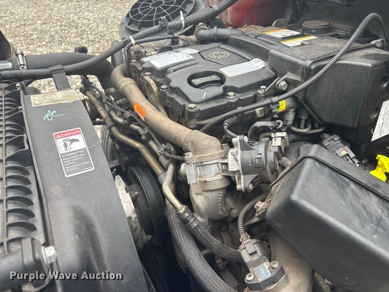 image for item YA1391 2019 Freightliner Business Class M2 box truck