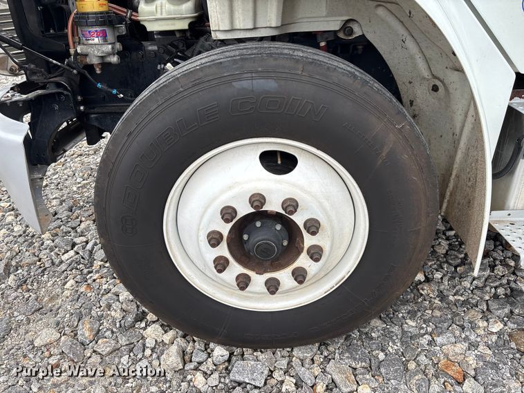 image for item YA1391 2019 Freightliner Business Class M2 box truck