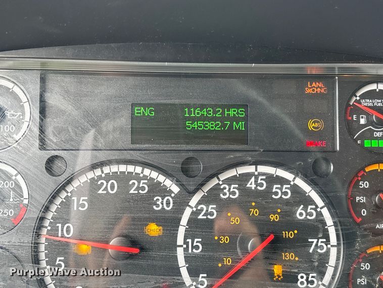 image for item YA1391 2019 Freightliner Business Class M2 box truck