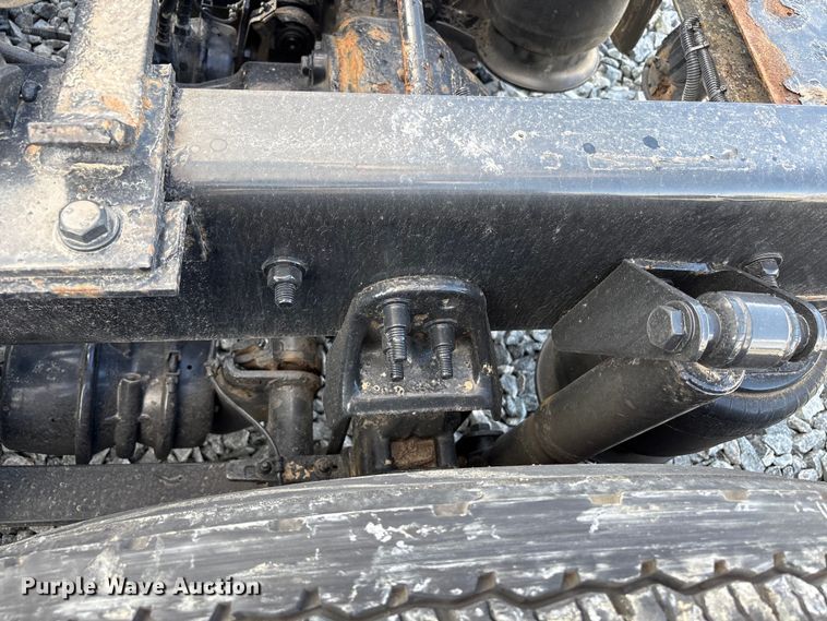 image for item YA1413 2019 Freightliner Cascadia semi truck