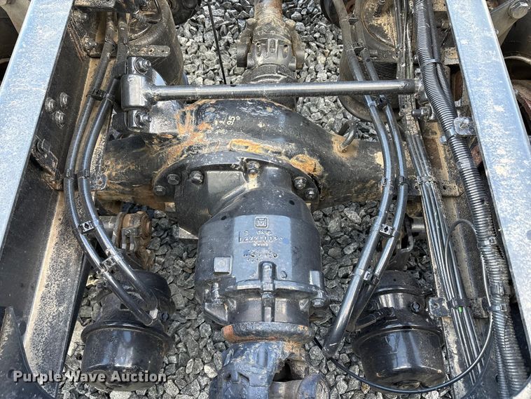 image for item YA1413 2019 Freightliner Cascadia semi truck