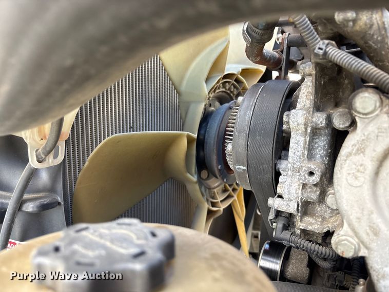 image for item YA1413 2019 Freightliner Cascadia semi truck