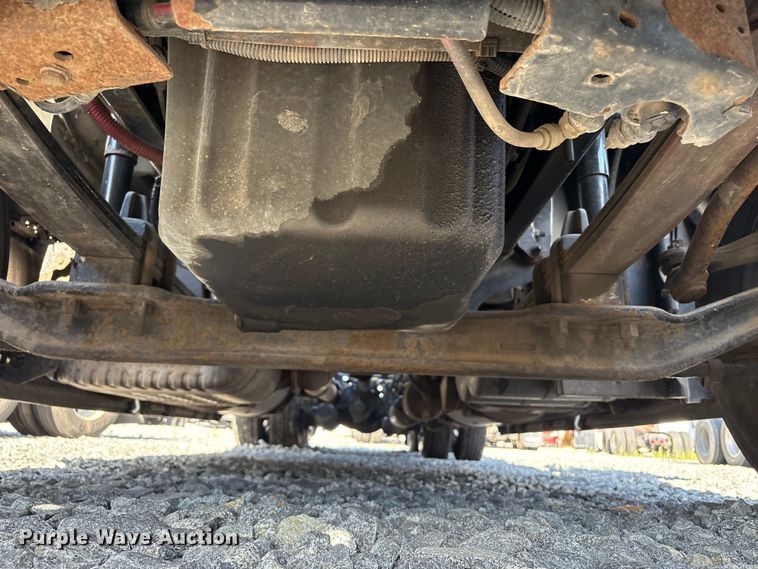 image for item YA1413 2019 Freightliner Cascadia semi truck