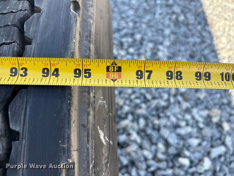 image for item YA1413 2019 Freightliner Cascadia semi truck