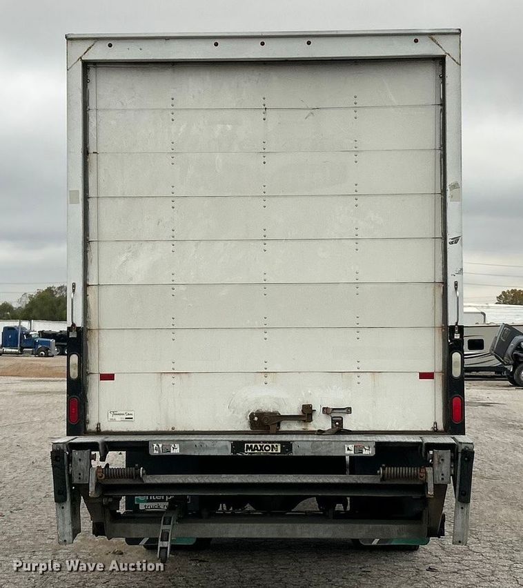image for item YA1439 2019 Hino 268A box truck