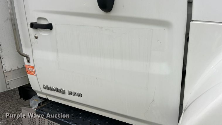 image for item YA1439 2019 Hino 268A box truck