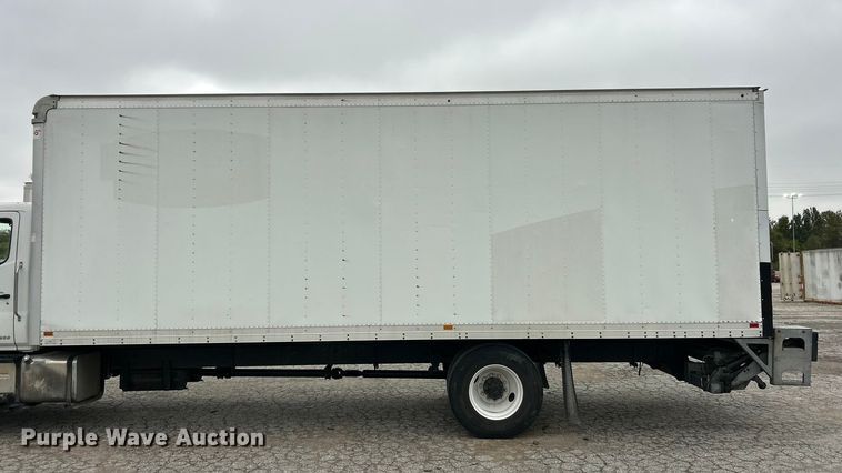 image for item YA1439 2019 Hino 268A box truck