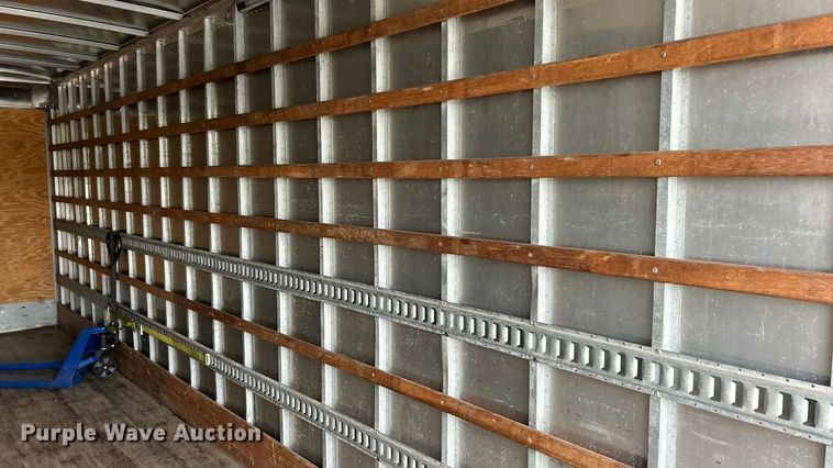 image for item YA1439 2019 Hino 268A box truck