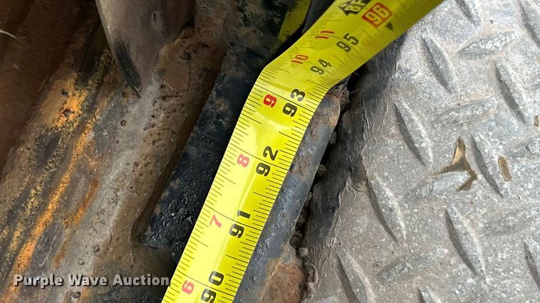 image for item YA1439 2019 Hino 268A box truck