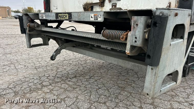 image for item YA1439 2019 Hino 268A box truck