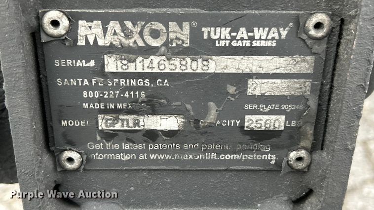 image for item YA1439 2019 Hino 268A box truck