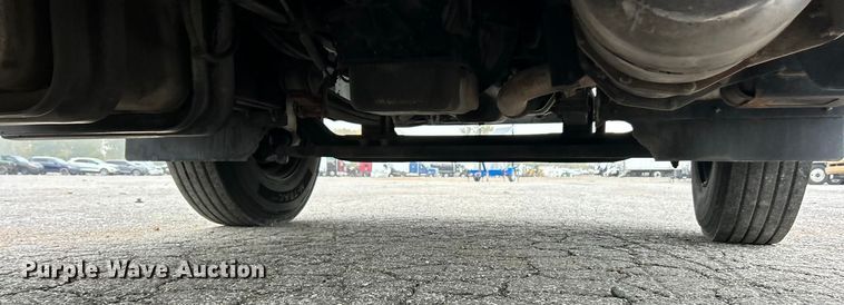 image for item YA1439 2019 Hino 268A box truck