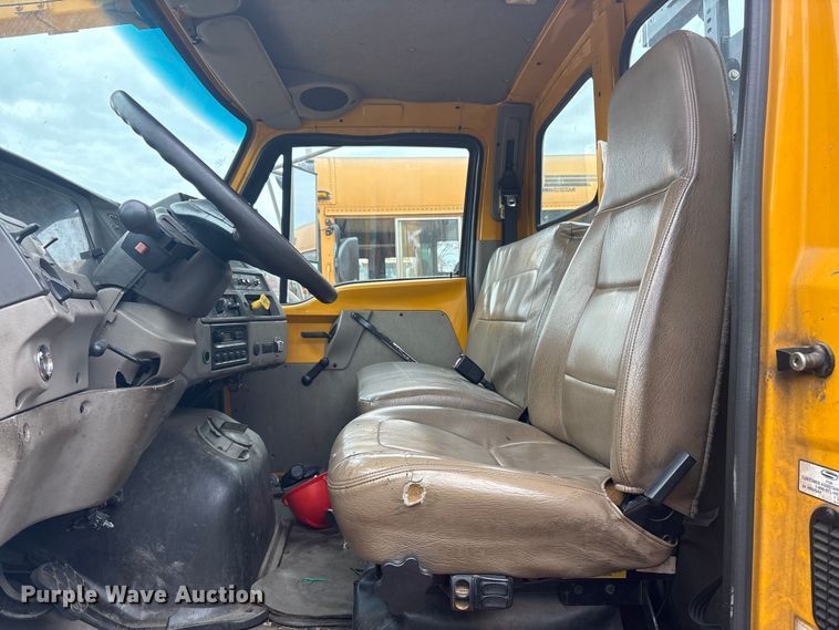 image for item YA1443 2007 Sterling L7500 sewer jetter truck