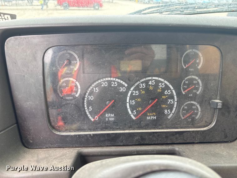 image for item YA1443 2007 Sterling L7500 sewer jetter truck