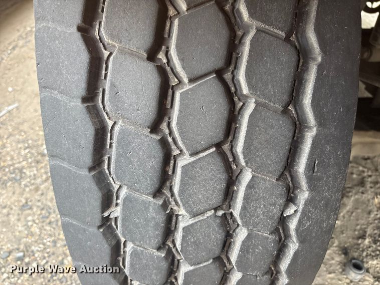 image for item YA1443 2007 Sterling L7500 sewer jetter truck