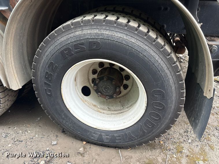 image for item YA1443 2007 Sterling L7500 sewer jetter truck