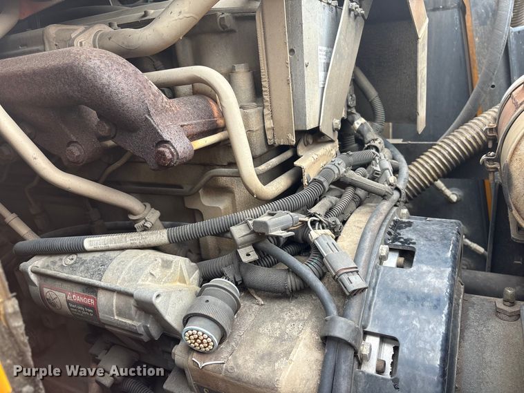 image for item YA1443 2007 Sterling L7500 sewer jetter truck