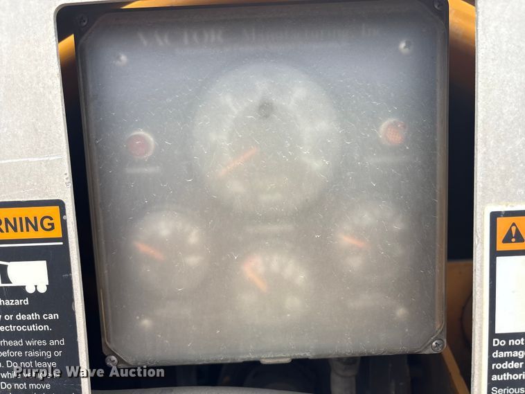 image for item YA1443 2007 Sterling L7500 sewer jetter truck