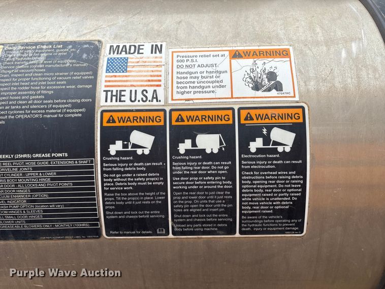 image for item YA1443 2007 Sterling L7500 sewer jetter truck