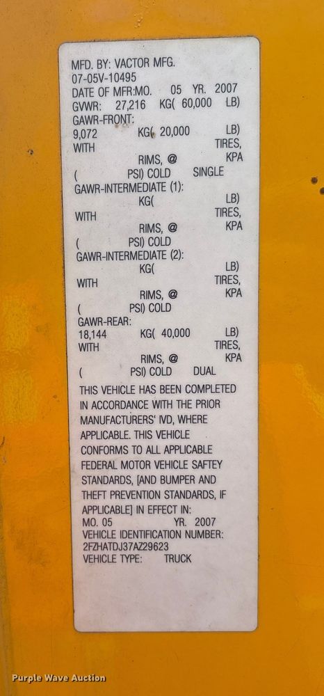 image for item YA1443 2007 Sterling L7500 sewer jetter truck