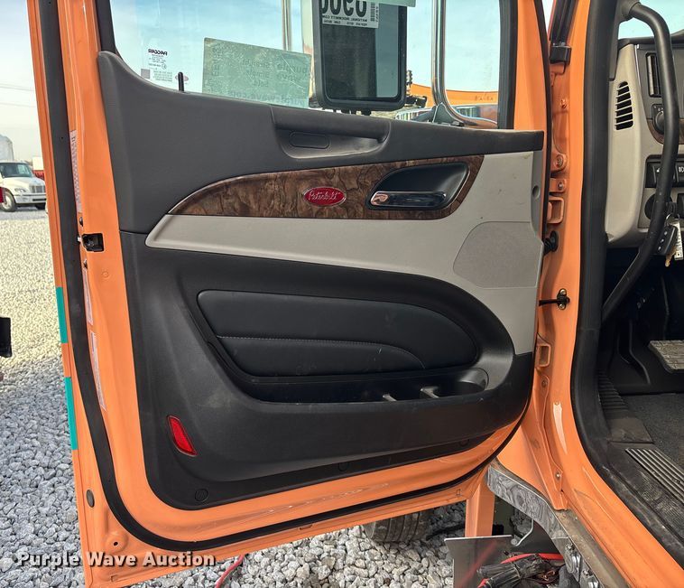 image for item YA1482 2025 Peterbilt 589 semi truck