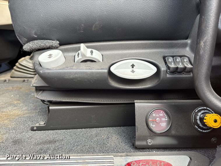 image for item YA1482 2025 Peterbilt 589 semi truck