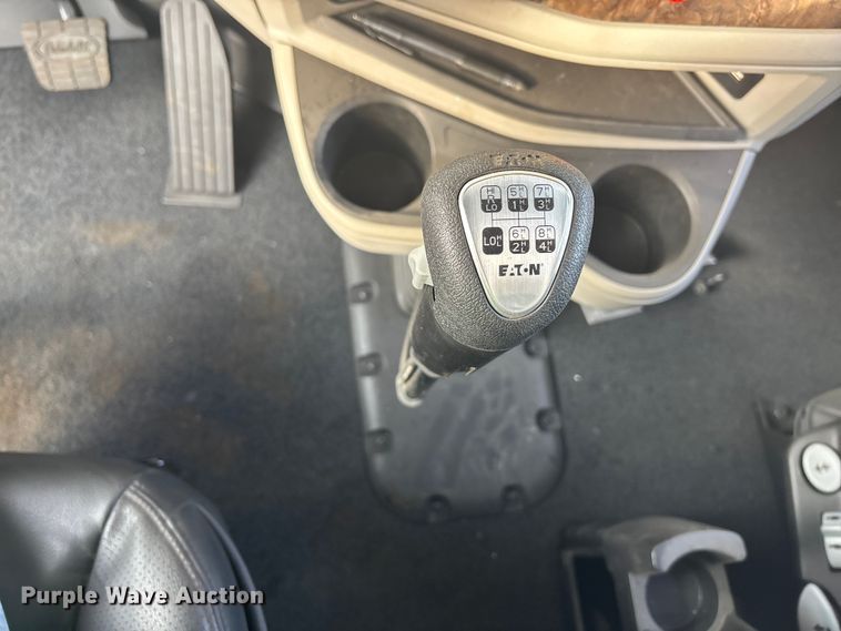 image for item YA1482 2025 Peterbilt 589 semi truck