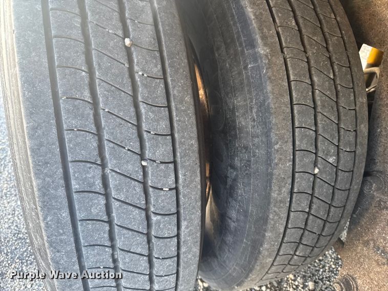 image for item YA1516 2000 Wabash DVCVHPC dry van trailer