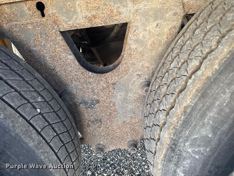 image for item YA1516 2000 Wabash DVCVHPC dry van trailer