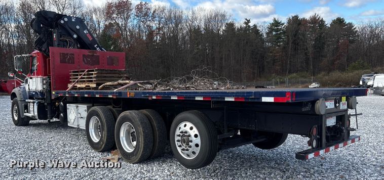 image for item YA1583 2022 Mack Granite crane truck