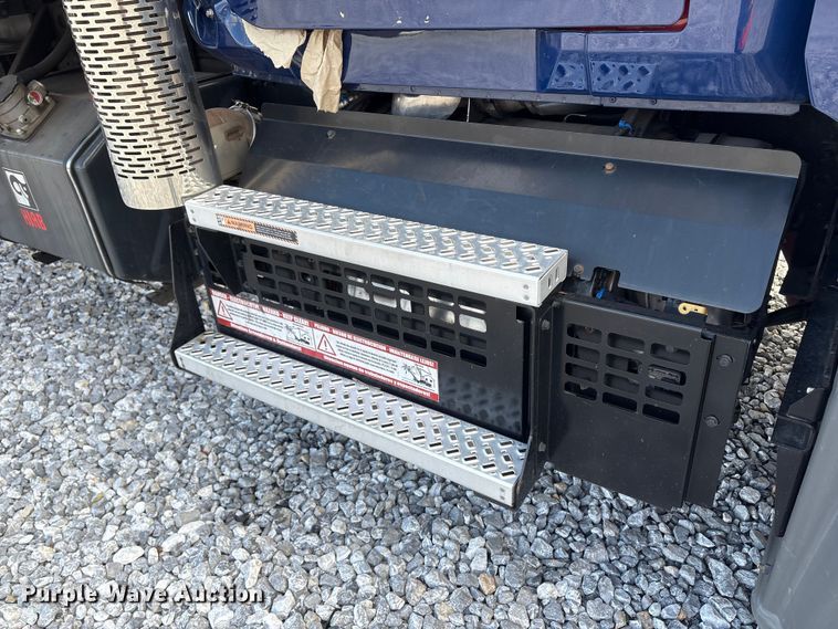 image for item YA1583 2022 Mack Granite crane truck