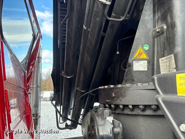 image for item YA1583 2022 Mack Granite crane truck