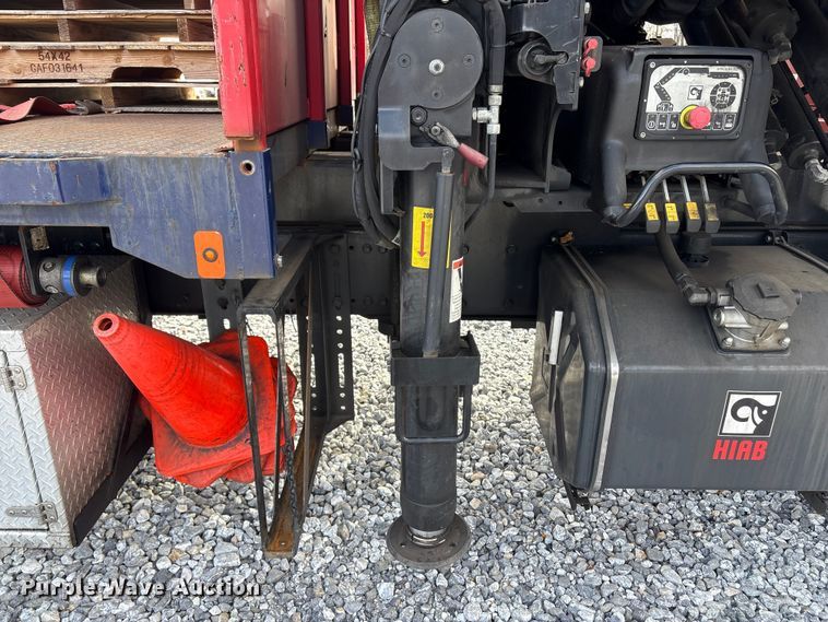 image for item YA1583 2022 Mack Granite crane truck